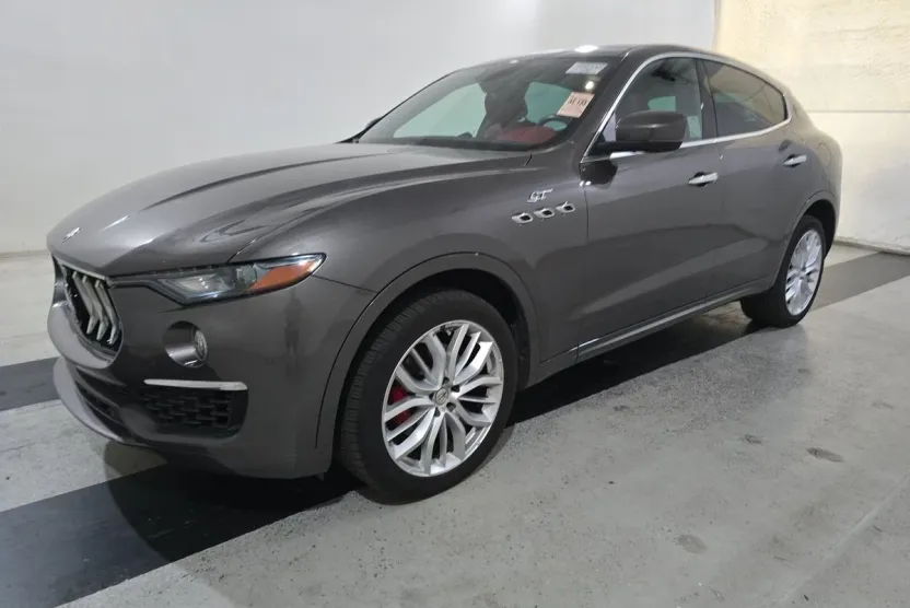 2022 Maserati Levante GT photo 1
