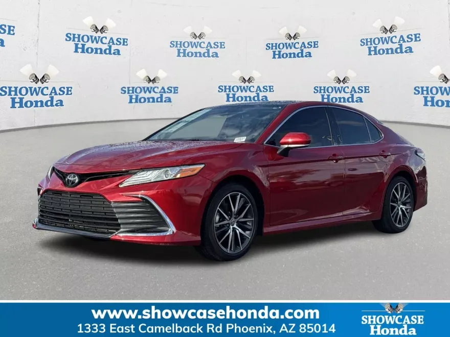 2024 Toyota Camry XLE photo 1