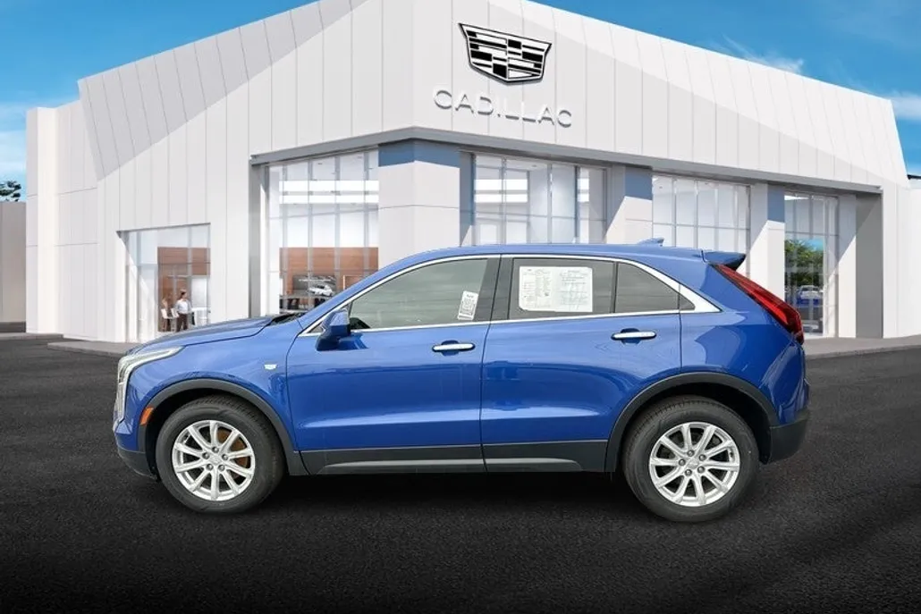 2021 Cadillac XT4 Luxury photo 1