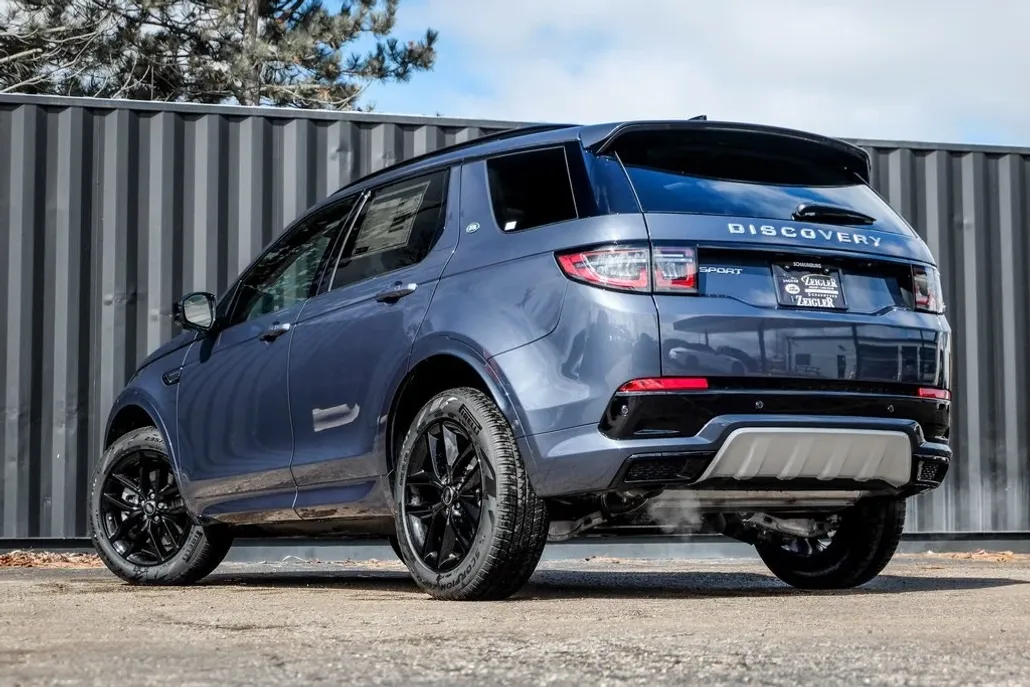2025 Land Rover Discovery Sport S photo 1