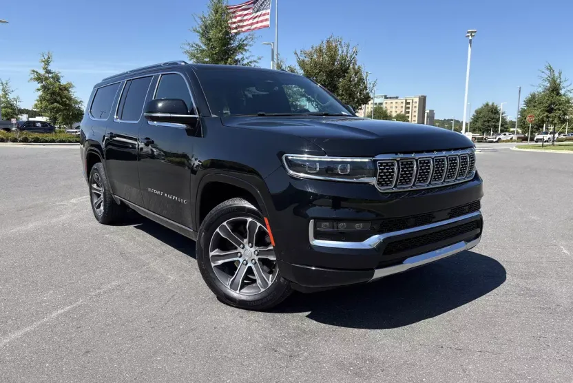 2024 Jeep Grand Wagoneer L Base photo 1