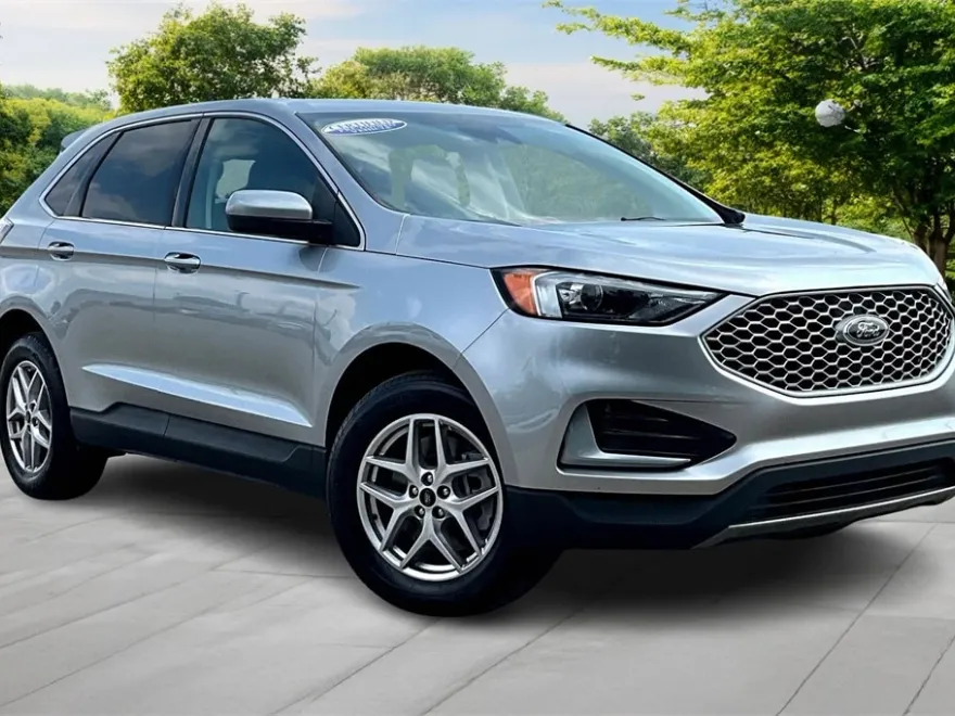 2023 Ford Edge SEL photo 1