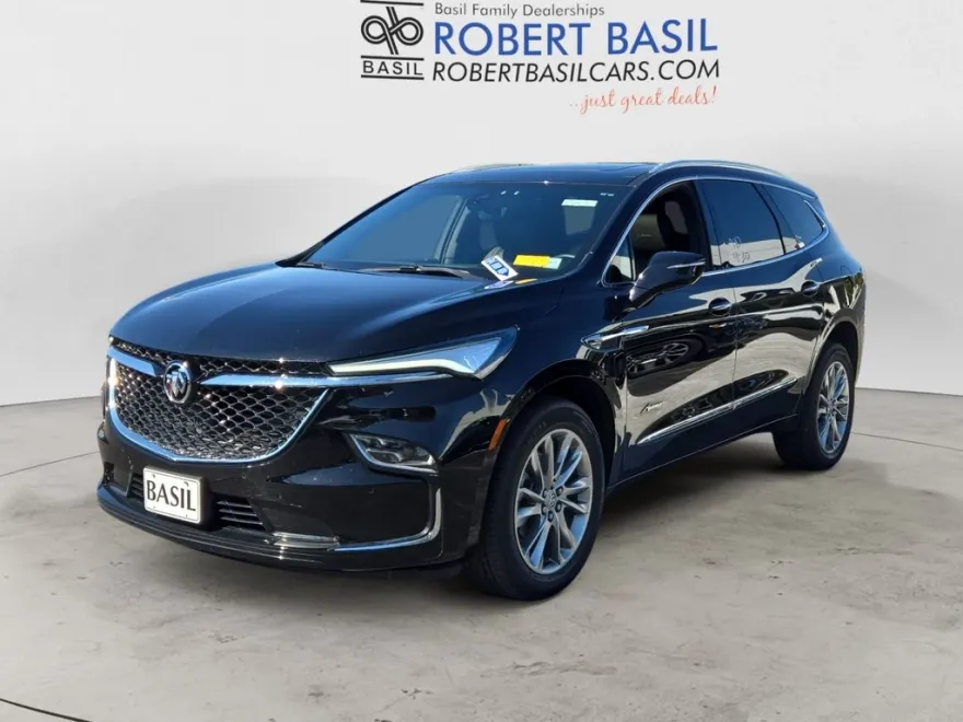 2024 Buick Enclave Avenir photo 1