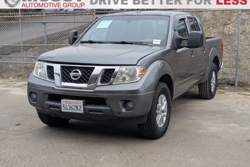 2016 Nissan Frontier SV photo 1