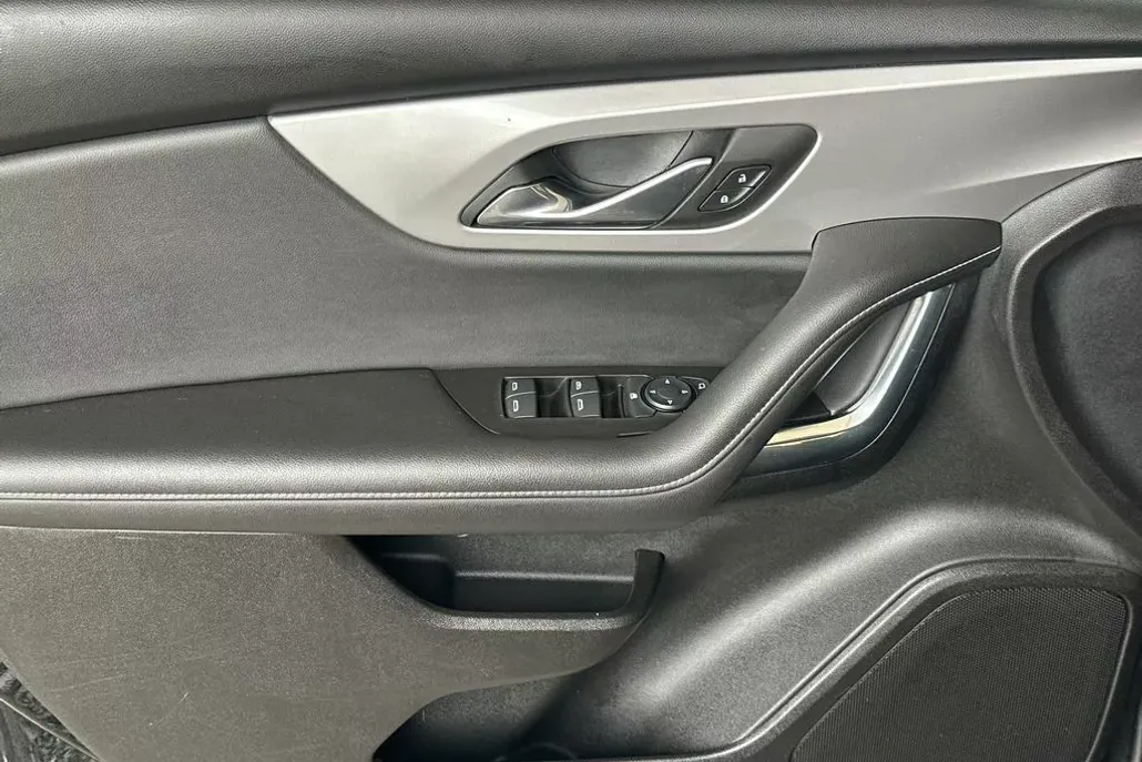 2023 Chevrolet Blazer 2LT photo 1