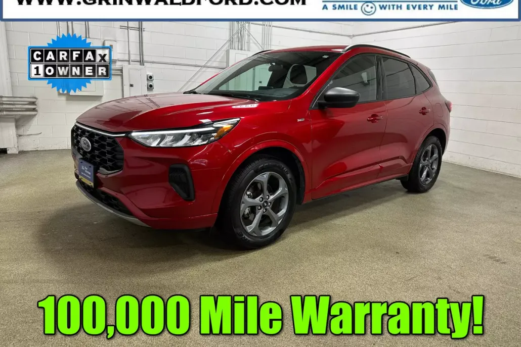 2024 Ford Escape ST-Line photo 1