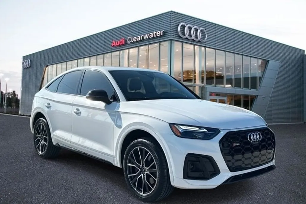 2023 Audi SQ5 Premium Plus photo 1