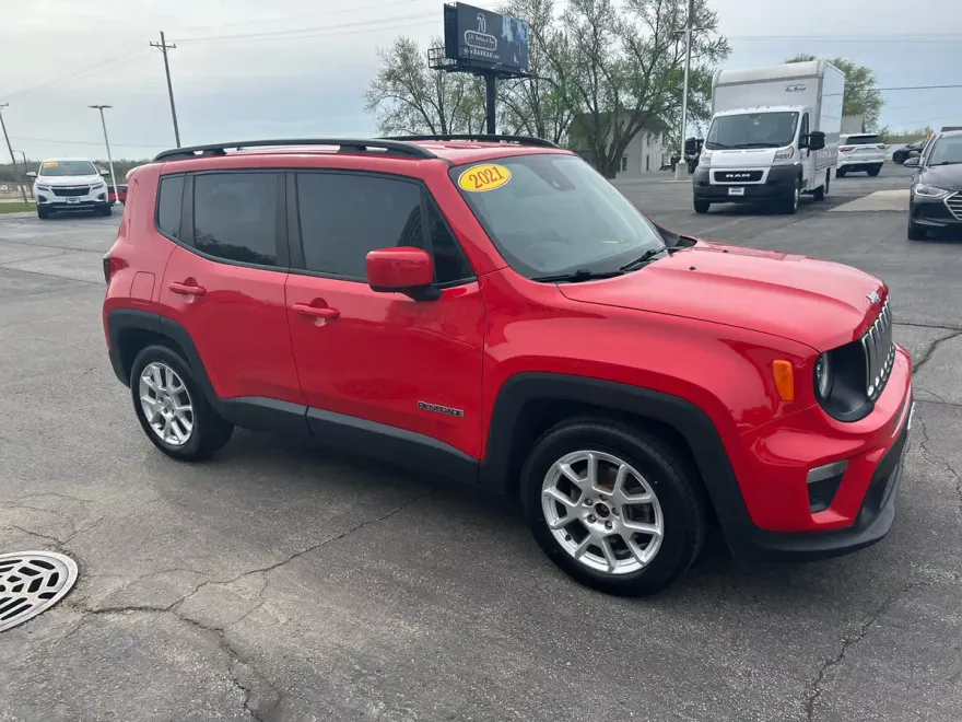 2021 Jeep Renegade Latitude photo 1