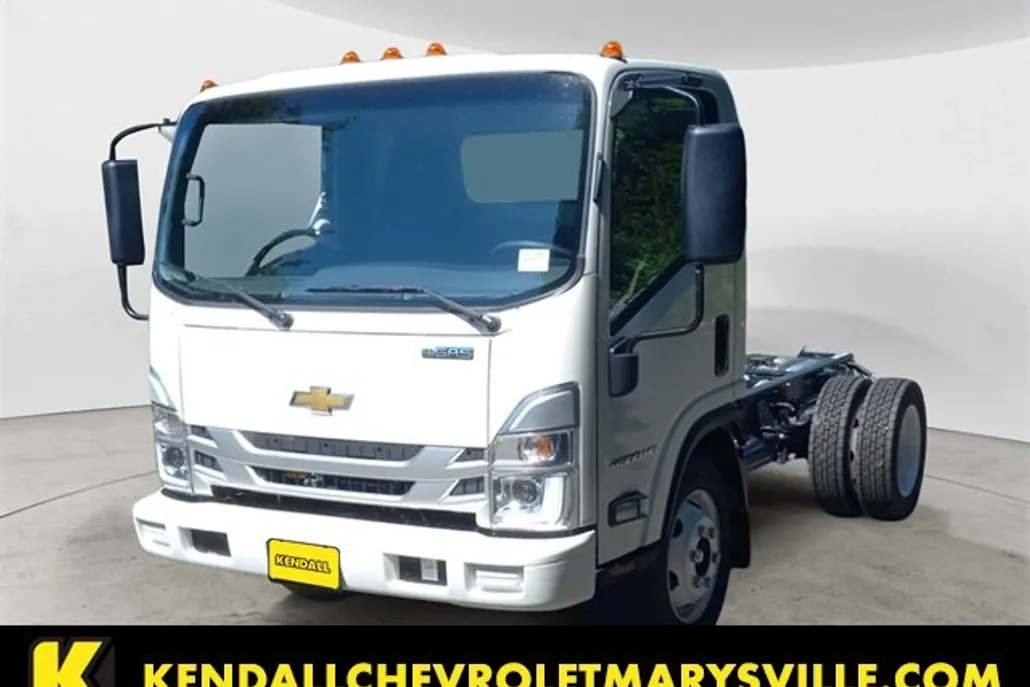 2025 Chevrolet Silverado 4500HD photo 1