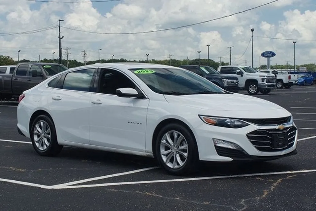 2023 Chevrolet Malibu 1LT photo 1