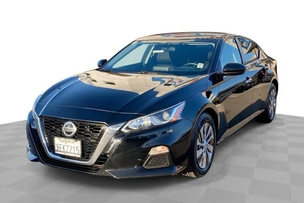 2020 Nissan Altima S photo 1