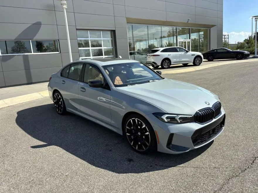 2025 Bmw 330i xDrive Sedan photo 1