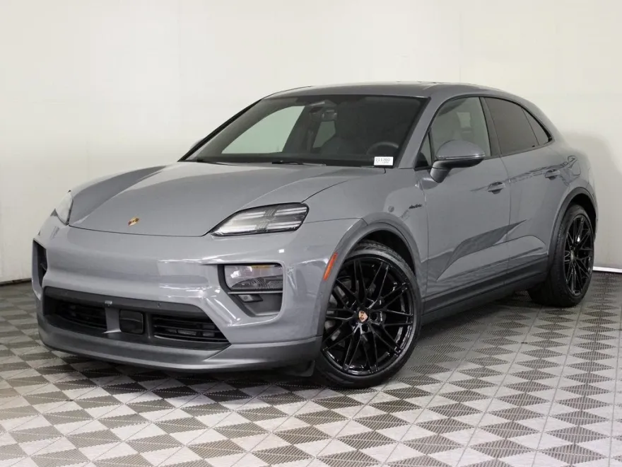 2025 Porsche Macan 4 Electric photo 1
