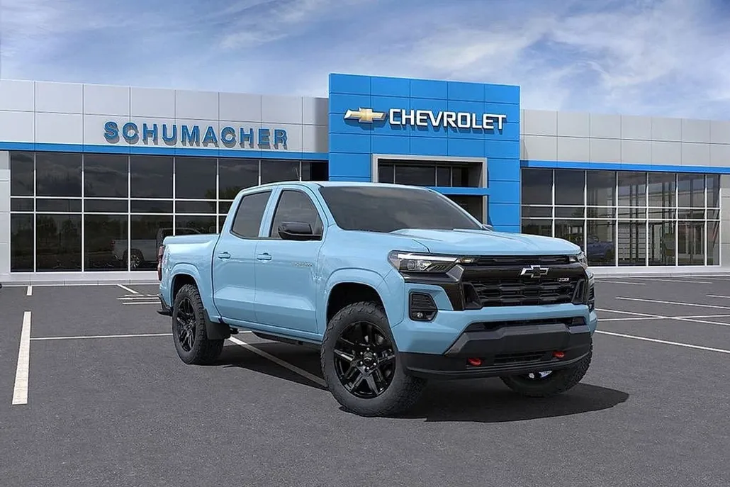 2025 Chevrolet Colorado Z71 photo 1
