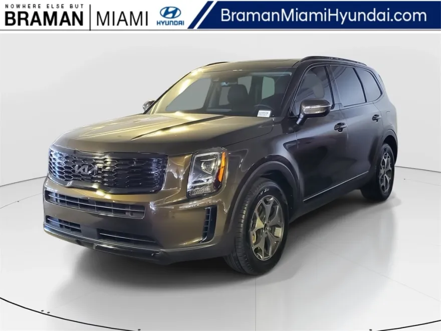 2022 Kia Telluride EX photo 1