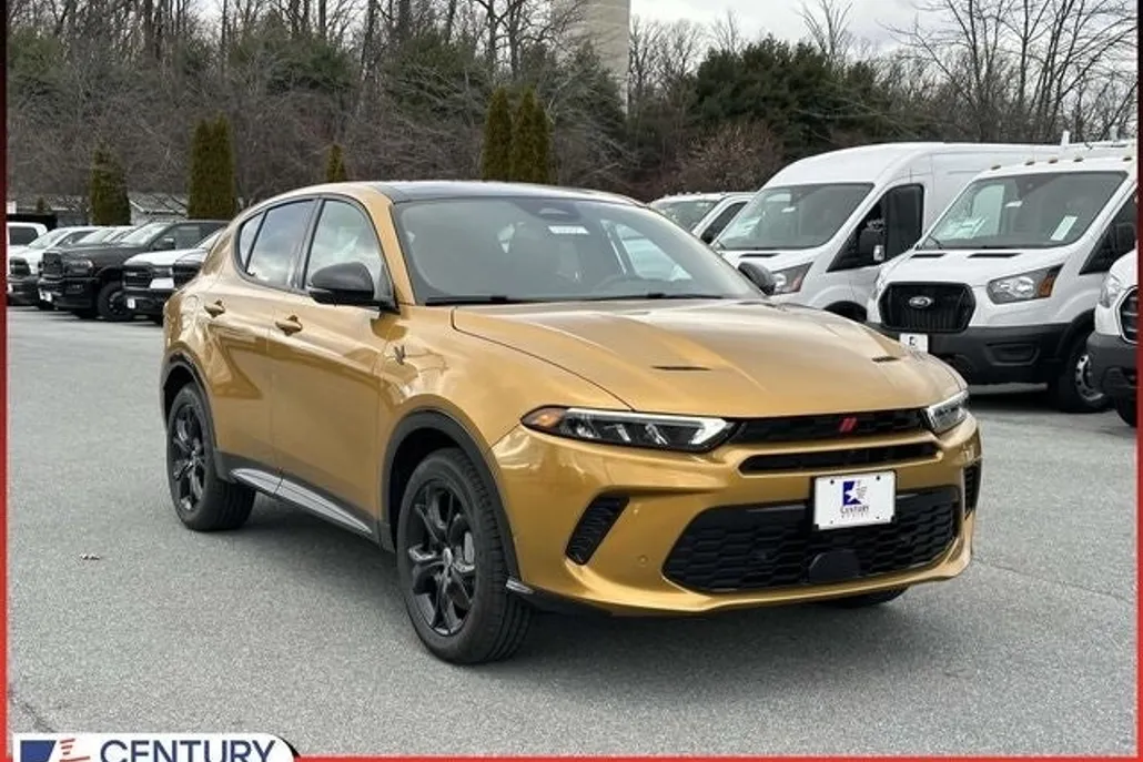 2024 Dodge Hornet R/T Plus photo 1