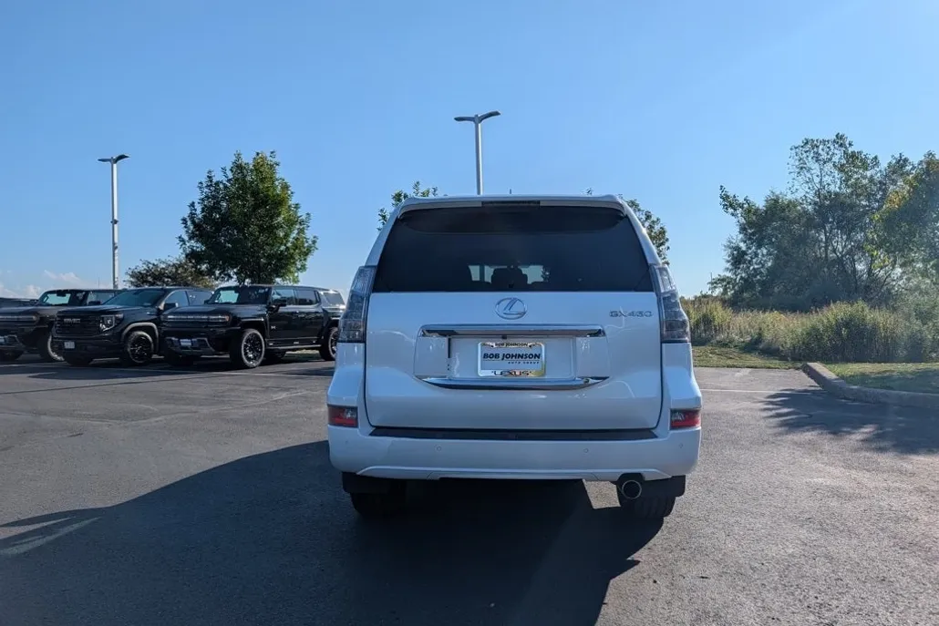 2017 Lexus GX 460 photo 1