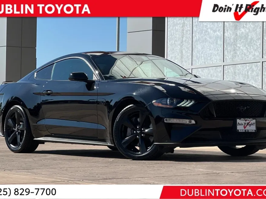 2023 Ford Mustang GT photo 1