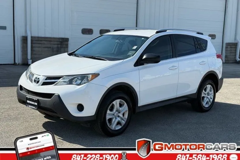 2013 Toyota RAV4 LE photo 1