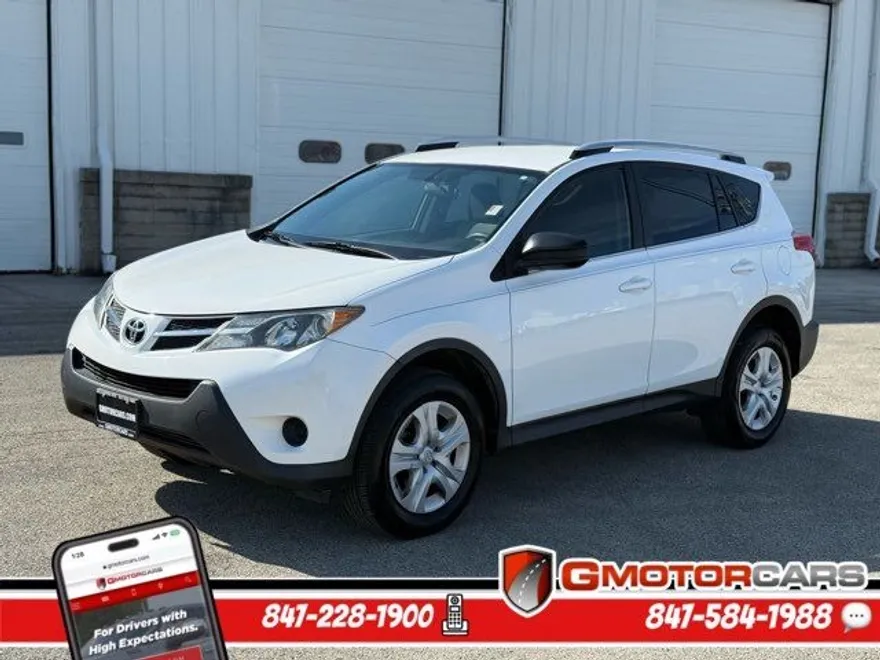 2013 Toyota RAV4 LE photo 1