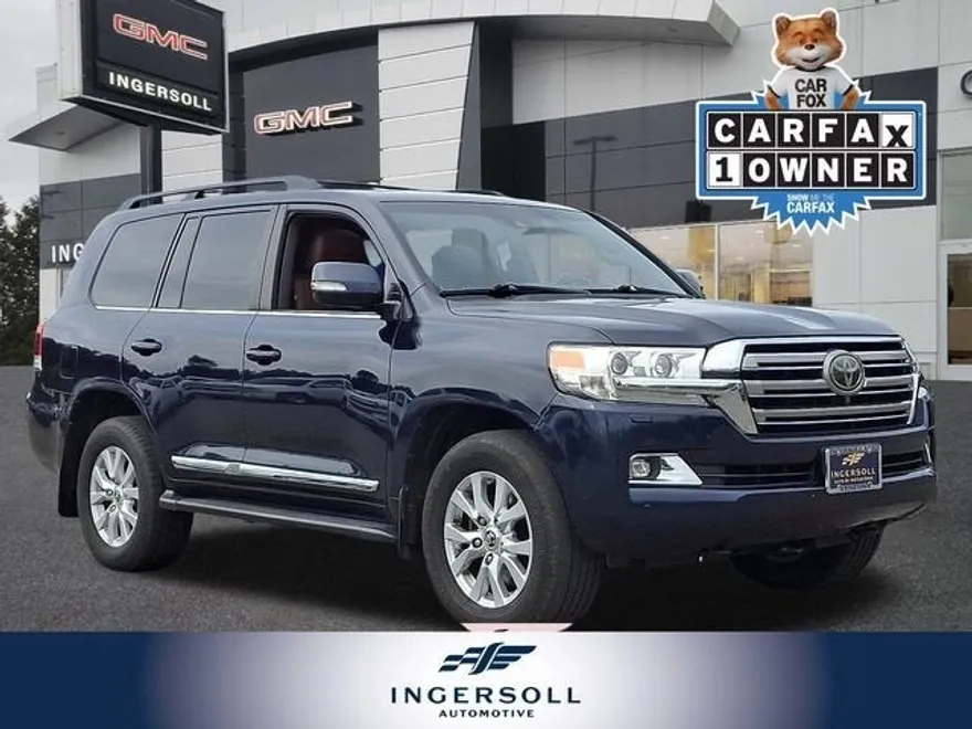 2017 Toyota Land Cruiser photo 1