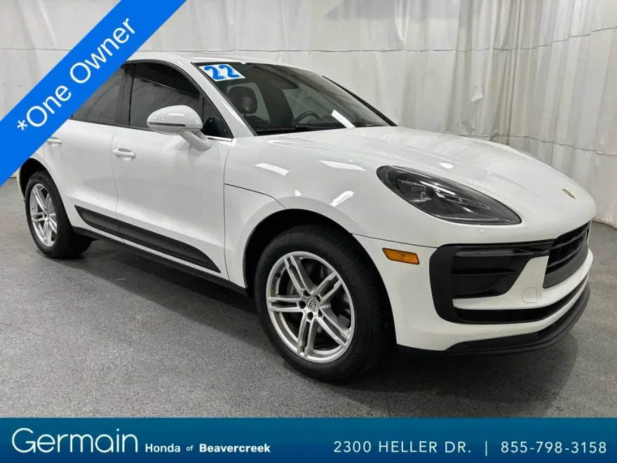 2022 Porsche Macan Base photo 1
