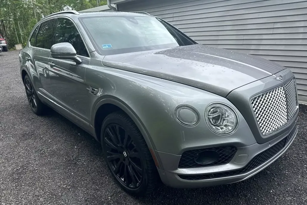 2018 Bentley Bentayga W12 photo 1