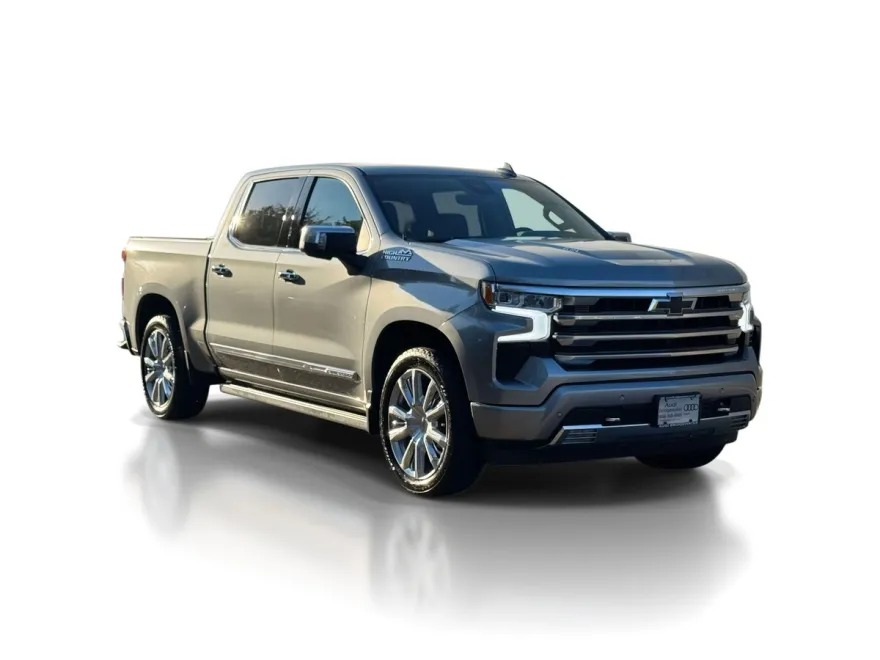 2023 Chevrolet Silverado 1500 High Country photo 1