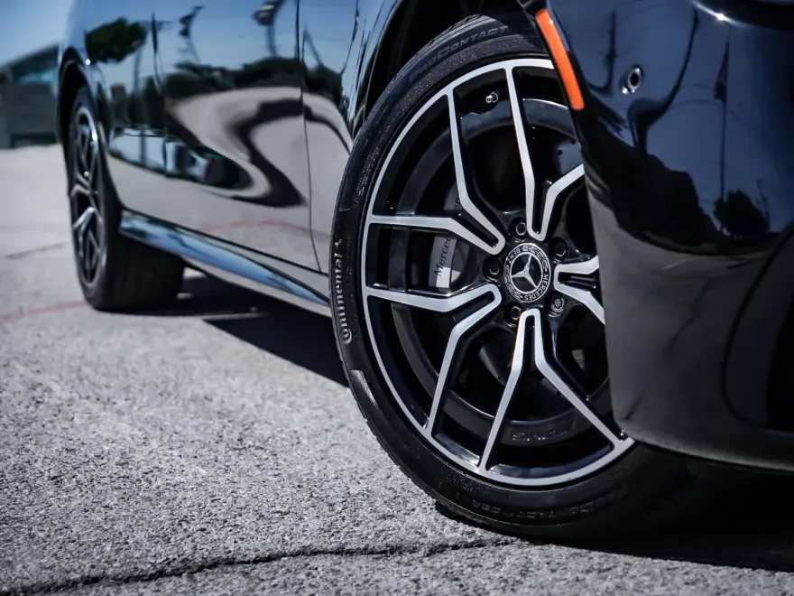 2022 Mercedes Benz E 450 4MATIC Sedan photo 1