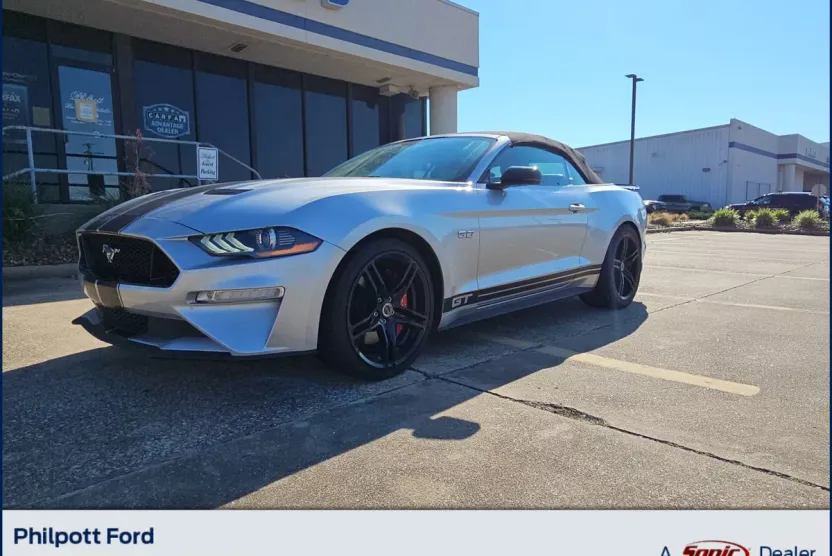 2019 Ford Mustang GT Convertible photo 1