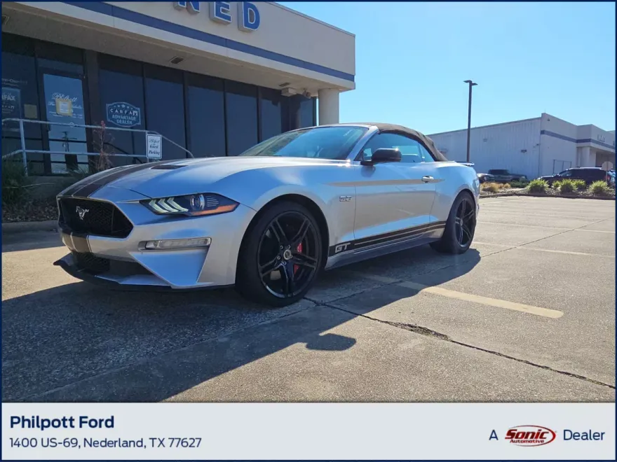 2019 Ford Mustang GT Convertible photo 1