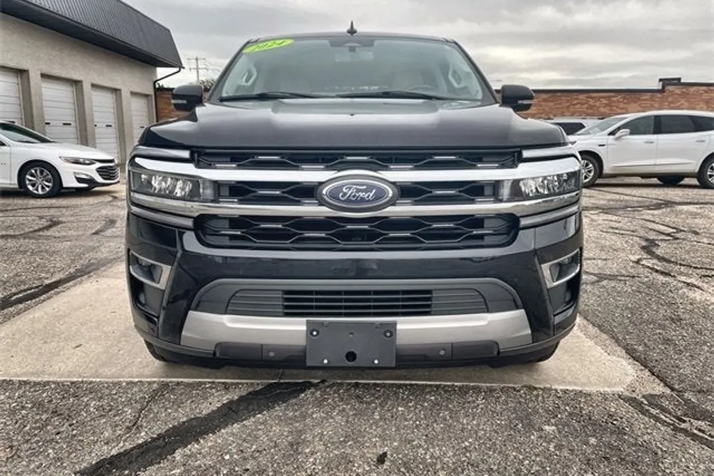 2024 Ford Expedition Limited photo 1