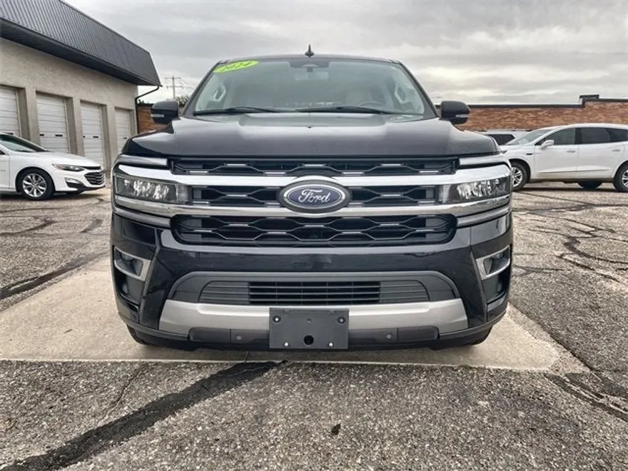 2024 Ford Expedition Limited photo 1