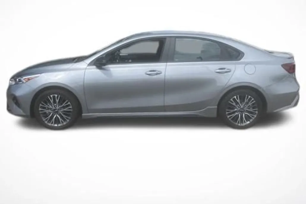 2023 Kia Forte GT-Line photo 1