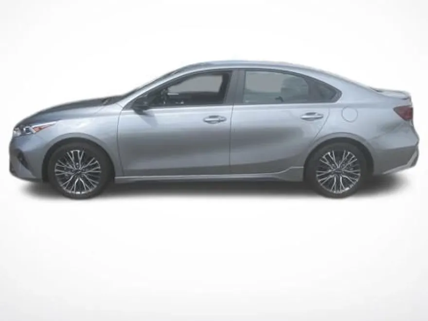2023 Kia Forte GT-Line photo 1