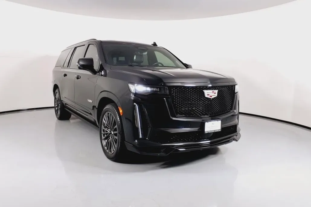 2023 Cadillac Escalade ESV V-Series photo 1