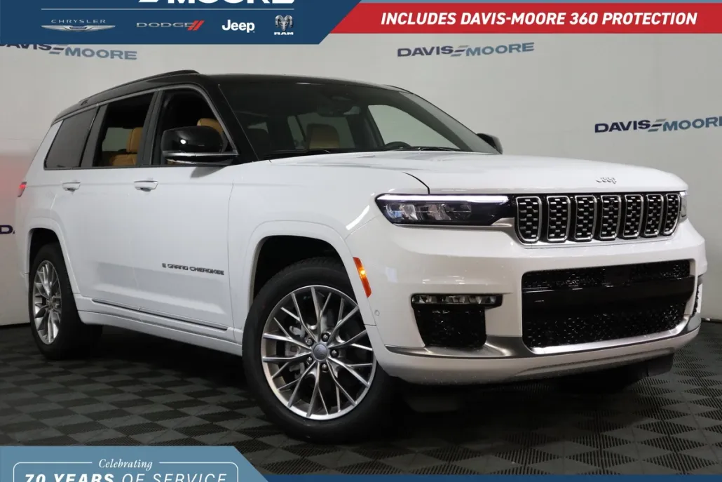 2025 Jeep Grand Cherokee L Summit photo 1
