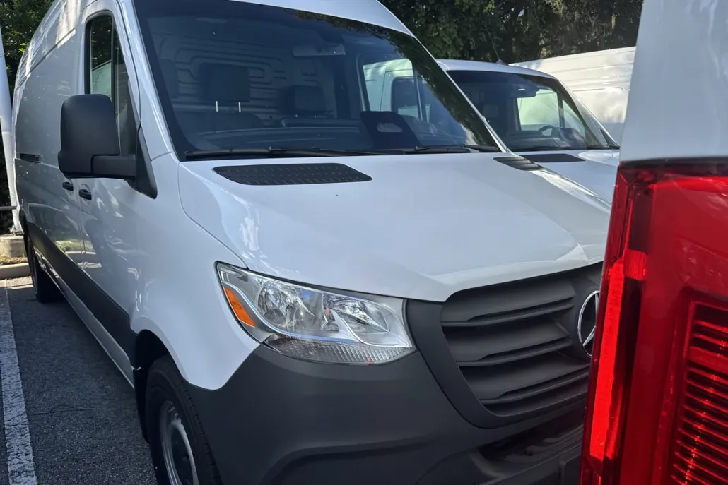 2025 Mercedes Benz Sprinter 2500 photo 1