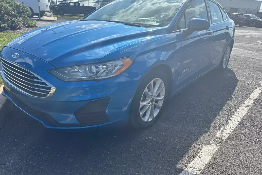 2019 Ford Fusion Hybrid SE photo 1