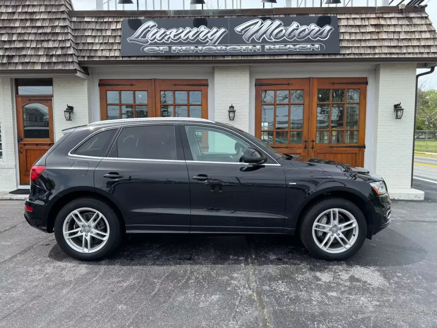 2013 Audi Q5 3.0T Prestige photo 1