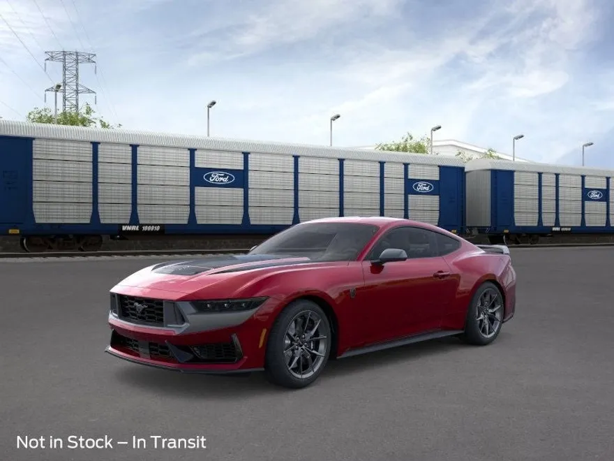 2025 Ford Mustang Dark Horse photo 1
