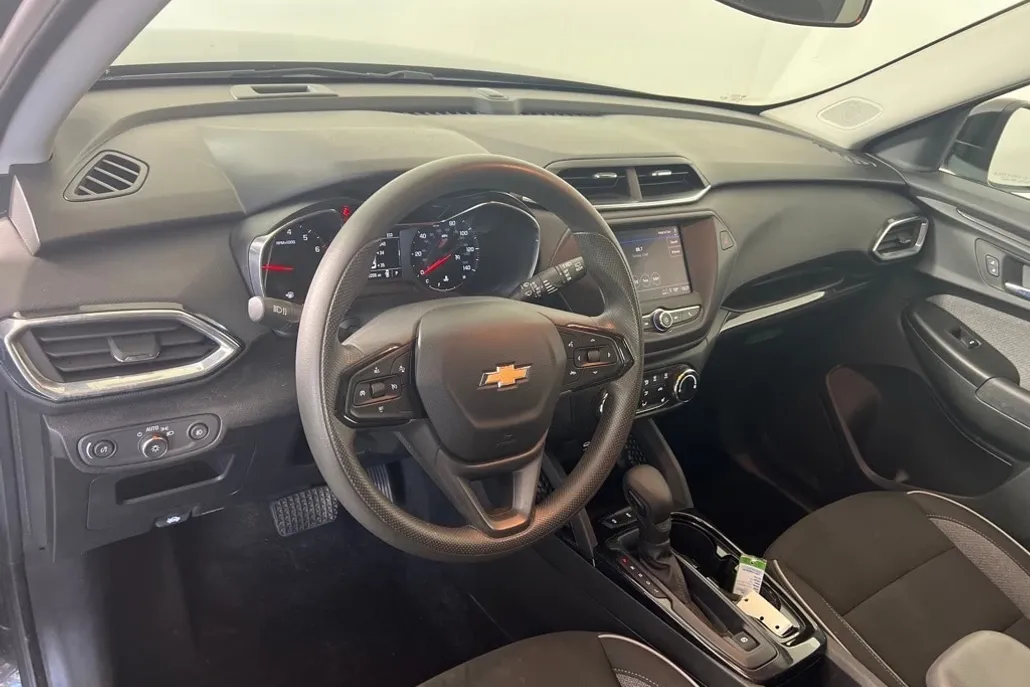 2023 Chevrolet Trailblazer LT photo 1