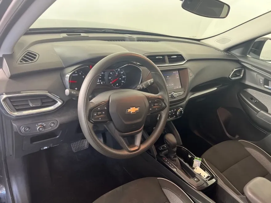 2023 Chevrolet Trailblazer LT photo 1