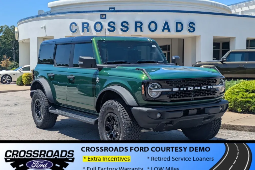 2025 Ford Bronco Outer Banks photo 1