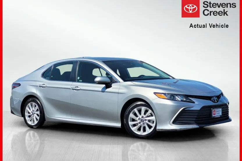 2024 Toyota Camry LE photo 1