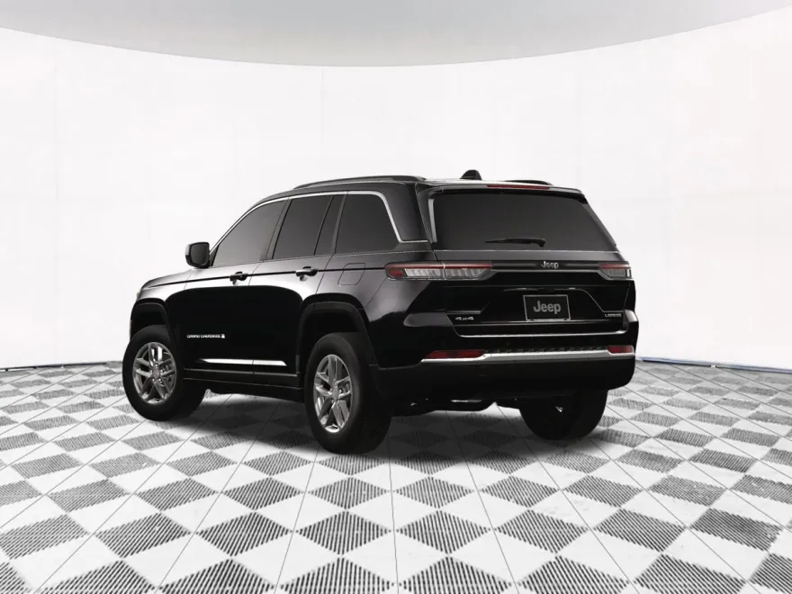 2025 Jeep Grand Cherokee Laredo X photo 1
