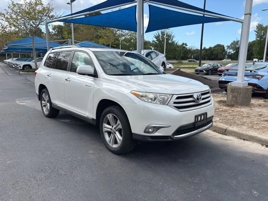 2013 Toyota Highlander Limited photo 1