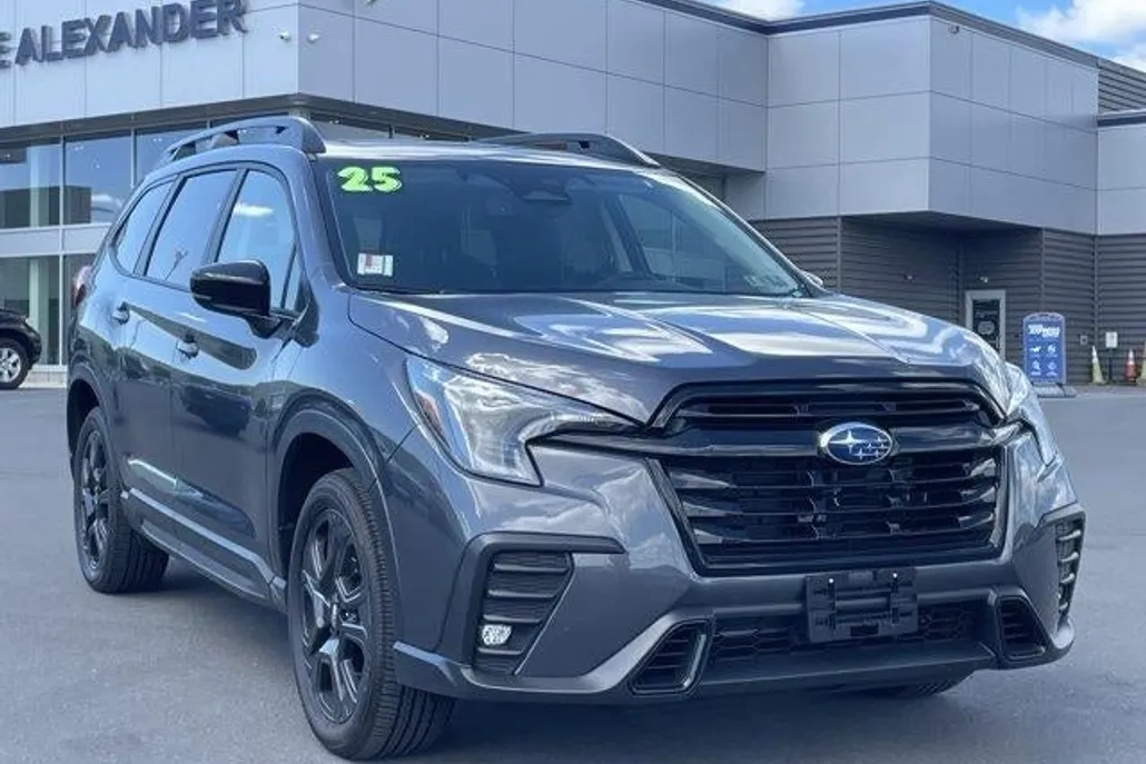 2025 Subaru Ascent Onyx Edition photo 1