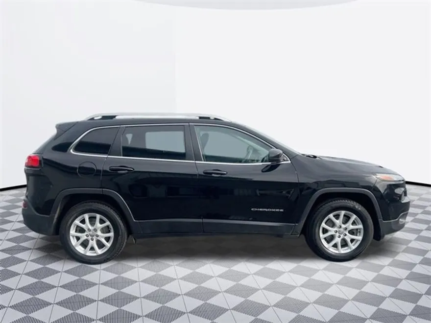 2018 Jeep Cherokee Latitude photo 1