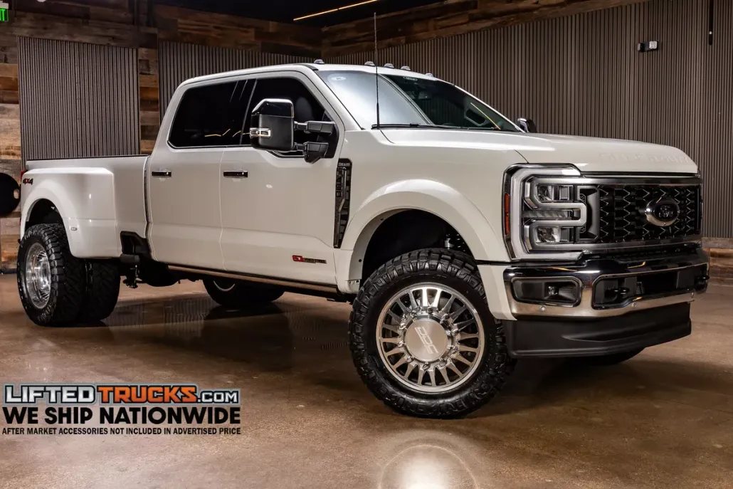 2025 Ford F-450 photo 1
